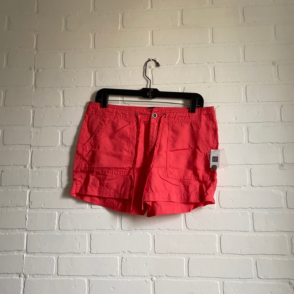 NWT pink gap shorts